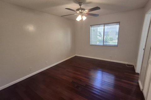 Condo in Pompano Beach, Florida, 2 bedrooms № 2083744 - photo 15