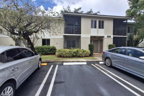 Condo in Pompano Beach, Florida, 2 bedrooms  № 2083744