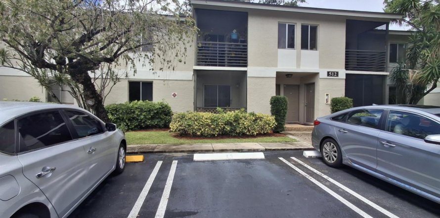 Condo in Pompano Beach, Florida, 2 bedrooms № 2083744