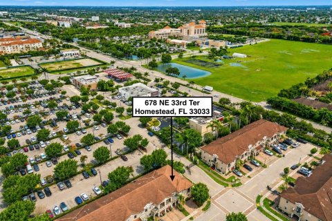 Touwnhouse à vendre à Homestead, Floride: 4 chambres, 214.23 m2 № 2085164 - photo 4