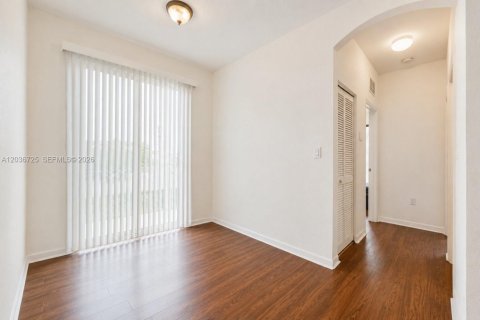 Touwnhouse à vendre à Homestead, Floride: 4 chambres, 214.23 m2 № 2085164 - photo 23