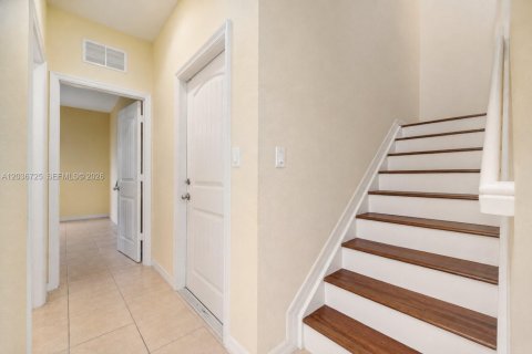 Touwnhouse à vendre à Homestead, Floride: 4 chambres, 214.23 m2 № 2085164 - photo 18
