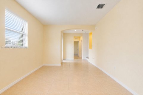 Touwnhouse à vendre à Homestead, Floride: 4 chambres, 214.23 m2 № 2085164 - photo 8