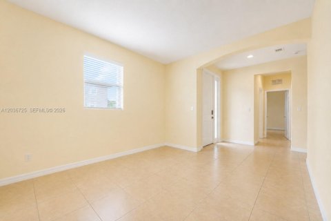 Touwnhouse à vendre à Homestead, Floride: 4 chambres, 214.23 m2 № 2085164 - photo 9