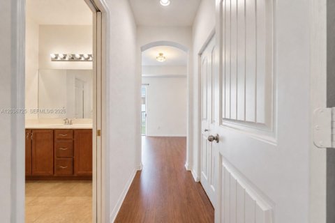 Touwnhouse à vendre à Homestead, Floride: 4 chambres, 214.23 m2 № 2085164 - photo 20