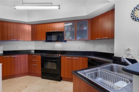 Condominio en alquiler en Sunny Isles Beach, Florida, 2 dormitorios, 148.83 m2 № 1730922 - foto 10