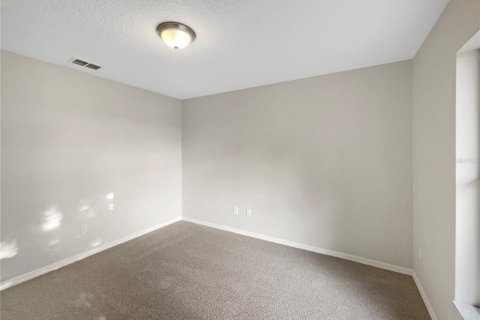 House in Minneola, Florida 3 bedrooms, 146.79 sq.m. № 1915729 - photo 5