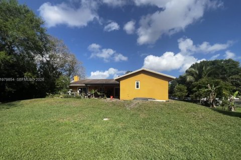 House in Miramar, Florida 4 bedrooms, 189.89 sq.m. № 2062709 - photo 10