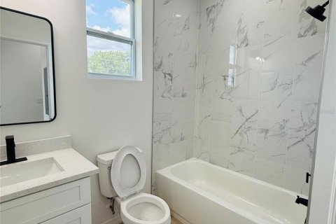 Appartement à louer à Poinciana, Floride: 3 chambres, 826.74 m2 № 2230305 - photo 10