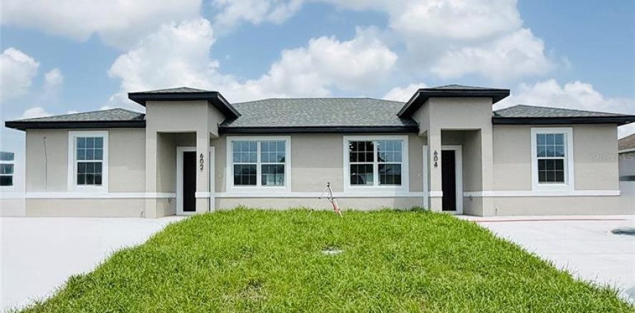 Appartement à Poinciana, Floride 3 chambres, 826.74 m2 № 2230305