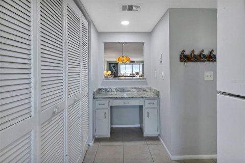 Купить кондоминиум в Порт-Шарлотт, Флорида 5 комнат, 106.84м2, № 1558207 - фото 11
