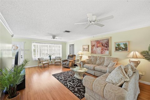 Villa ou maison à vendre à Boynton Beach, Floride: 2 chambres, 132.66 m2 № 2252716 - photo 9