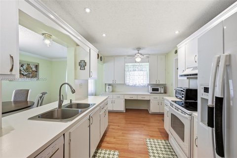 Villa ou maison à vendre à Boynton Beach, Floride: 2 chambres, 132.66 m2 № 2252716 - photo 17
