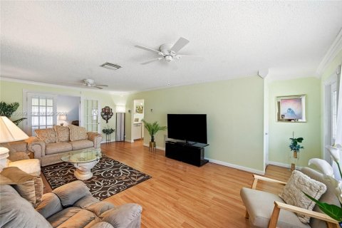 Villa ou maison à vendre à Boynton Beach, Floride: 2 chambres, 132.66 m2 № 2252716 - photo 8
