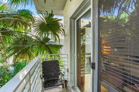 Townhouse in Miami Beach, Florida 2 bedrooms, 104.05 sq.m. № 1965735 - photo 5