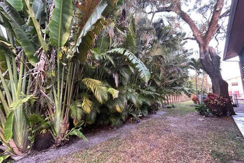 Condo in Fort Lauderdale, Florida, 2 bedrooms № 2010442 - photo 3
