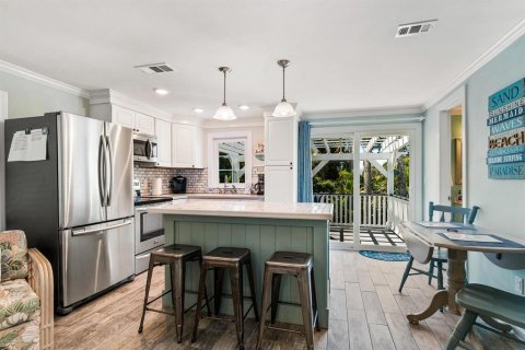 House in Holmes Beach, Florida 2 bedrooms, 69.68 sq.m. № 2108785 - photo 7