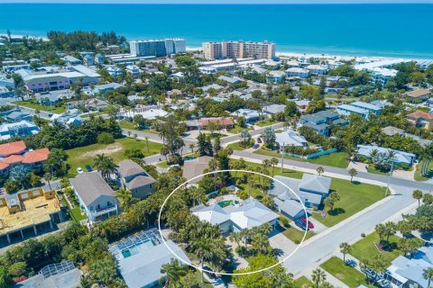 House in Holmes Beach, Florida 2 bedrooms, 69.68 sq.m. № 2108785 - photo 21