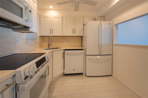 Copropriété à vendre à Fort Lauderdale, Floride: 2 chambres, 132.85 m2 № 2084531 - photo 7