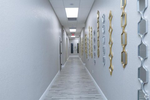 Immobilier commercial à louer à Tampa, Floride: 2168.9 m2 № 2409970 - photo 16