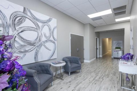 Immobilier commercial à louer à Tampa, Floride: 2168.9 m2 № 2409970 - photo 15