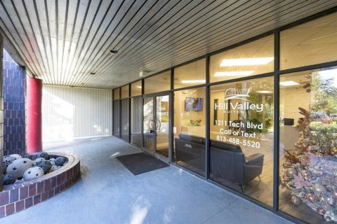 Immobilier commercial à louer à Tampa, Floride: 2168.9 m2 № 2409970 - photo 5