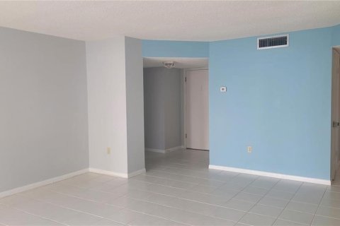 Copropriété à louer à Clearwater, Floride: 3 chambres, 153.29 m2 № 1843594 - photo 9
