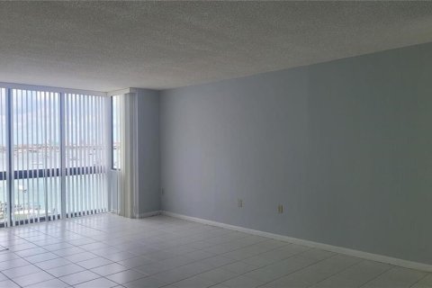 Copropriété à louer à Clearwater, Floride: 3 chambres, 153.29 m2 № 1843594 - photo 6