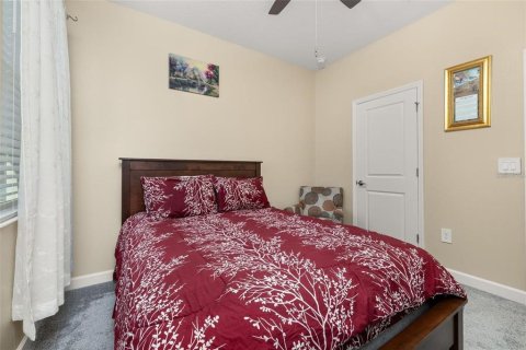 House in Kissimmee, Florida 3 bedrooms, 192.12 sq.m. № 2425780 - photo 18