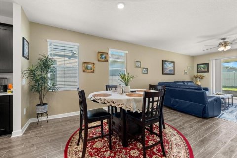 House in Kissimmee, Florida 3 bedrooms, 192.12 sq.m. № 2425780 - photo 8