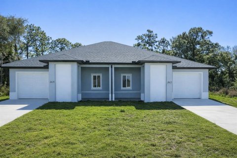 Appartement à louer à Lehigh Acres, Floride: 3 chambres, 111.48 m2 № 2105477 - photo 2