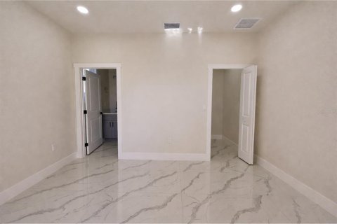 Appartement à louer à Lehigh Acres, Floride: 3 chambres, 111.48 m2 № 2105477 - photo 15