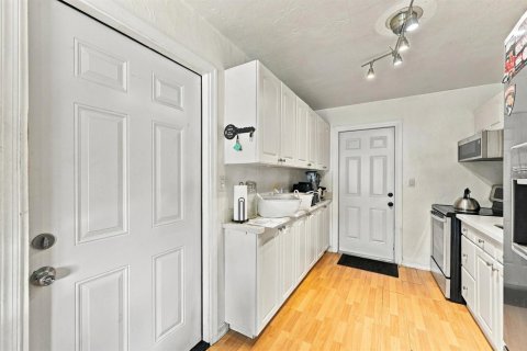 Villa ou maison à vendre à Pompano Beach, Floride: 3 chambres, 71.35 m2 № 2431269 - photo 5