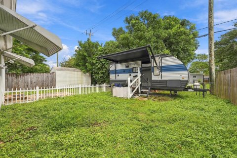 Villa ou maison à vendre à Pompano Beach, Floride: 3 chambres, 71.35 m2 № 2431269 - photo 12
