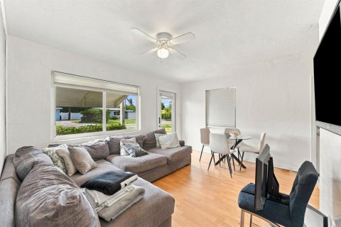 Villa ou maison à vendre à Pompano Beach, Floride: 3 chambres, 71.35 m2 № 2431269 - photo 3