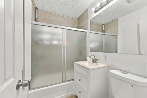Villa ou maison à vendre à Pompano Beach, Floride: 3 chambres, 71.35 m2 № 2431269 - photo 6