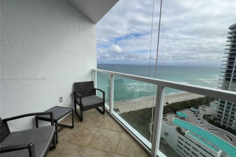 Condominio en alquiler en Sunny Isles Beach, Florida, 2 dormitorios, 117.61 m2 № 2054727 - foto 25