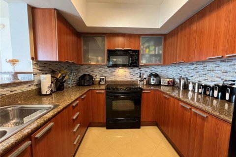 Condominio en alquiler en Sunny Isles Beach, Florida, 2 dormitorios, 117.61 m2 № 2054727 - foto 7