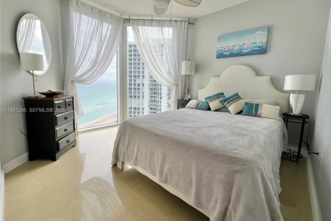 Condominio en alquiler en Sunny Isles Beach, Florida, 2 dormitorios, 117.61 m2 № 2054727 - foto 18
