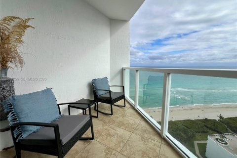 Condominio en alquiler en Sunny Isles Beach, Florida, 2 dormitorios, 117.61 m2 № 2054727 - foto 24