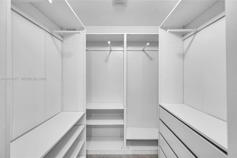 Copropriété à louer à Miami, Floride: 1 chambre, 70.51 m2 № 2035995 - photo 14