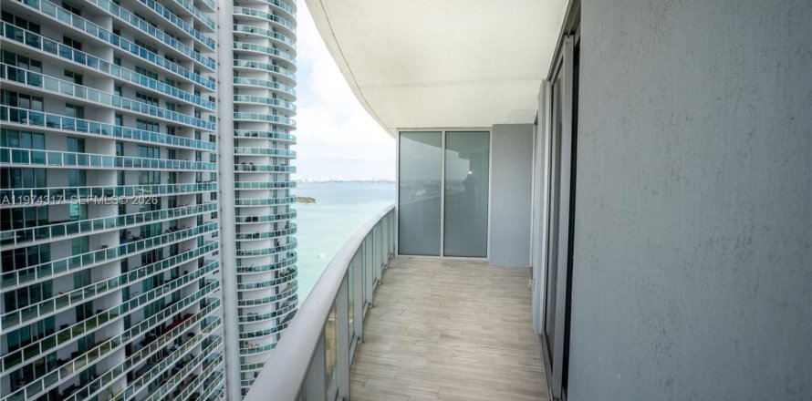 Condo à Miami, Floride, 1 chambre  № 2035995