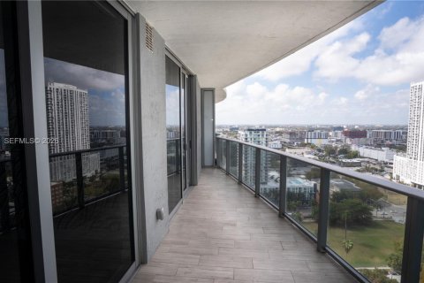 Copropriété à louer à Miami, Floride: 1 chambre, 70.51 m2 № 2035995 - photo 2