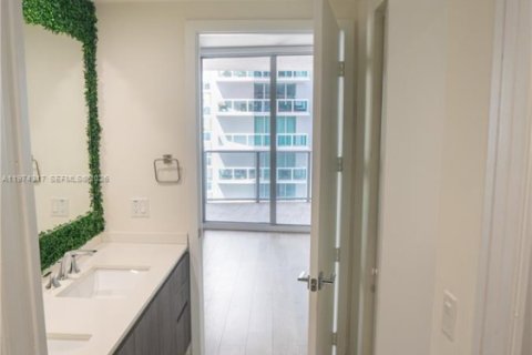 Copropriété à louer à Miami, Floride: 1 chambre, 70.51 m2 № 2035995 - photo 11