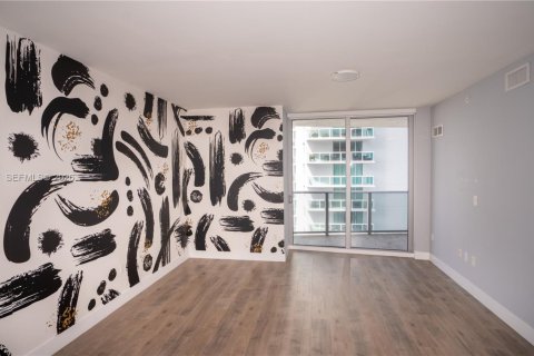 Copropriété à louer à Miami, Floride: 1 chambre, 70.51 m2 № 2035995 - photo 3