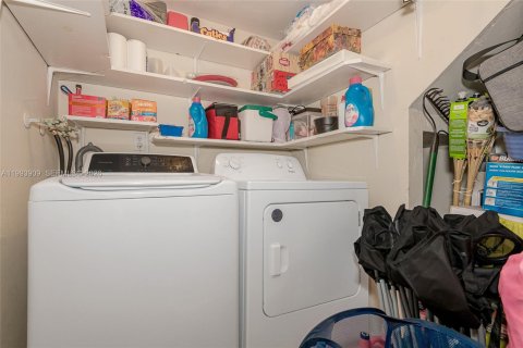 Touwnhouse à vendre à Davie, Floride: 3 chambres, 133.78 m2 № 2055671 - photo 12