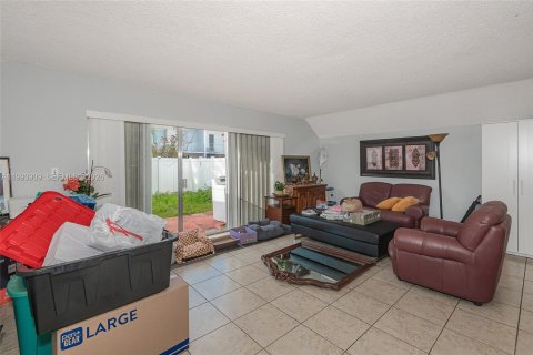 Touwnhouse à vendre à Davie, Floride: 3 chambres, 133.78 m2 № 2055671 - photo 4