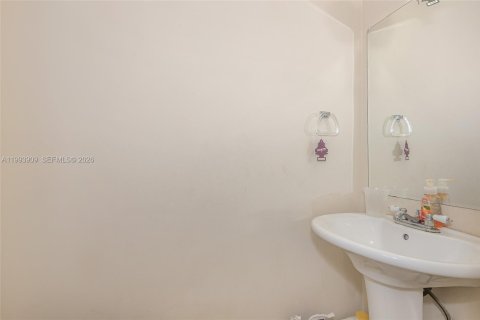 Touwnhouse à vendre à Davie, Floride: 3 chambres, 133.78 m2 № 2055671 - photo 13