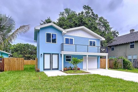 Casa en venta en Oldsmar, Florida, 3 dormitorios, 259.38 m2 № 1798011 - foto 2