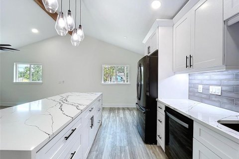 Casa en venta en Oldsmar, Florida, 3 dormitorios, 259.38 m2 № 1798011 - foto 6